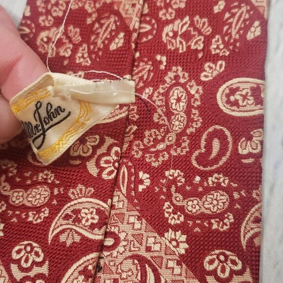 Vintage 70's Red Handkerchief Retro Tie - Picture 3 of 8